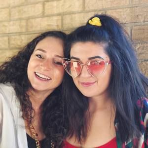 Meet your Posher, Becca